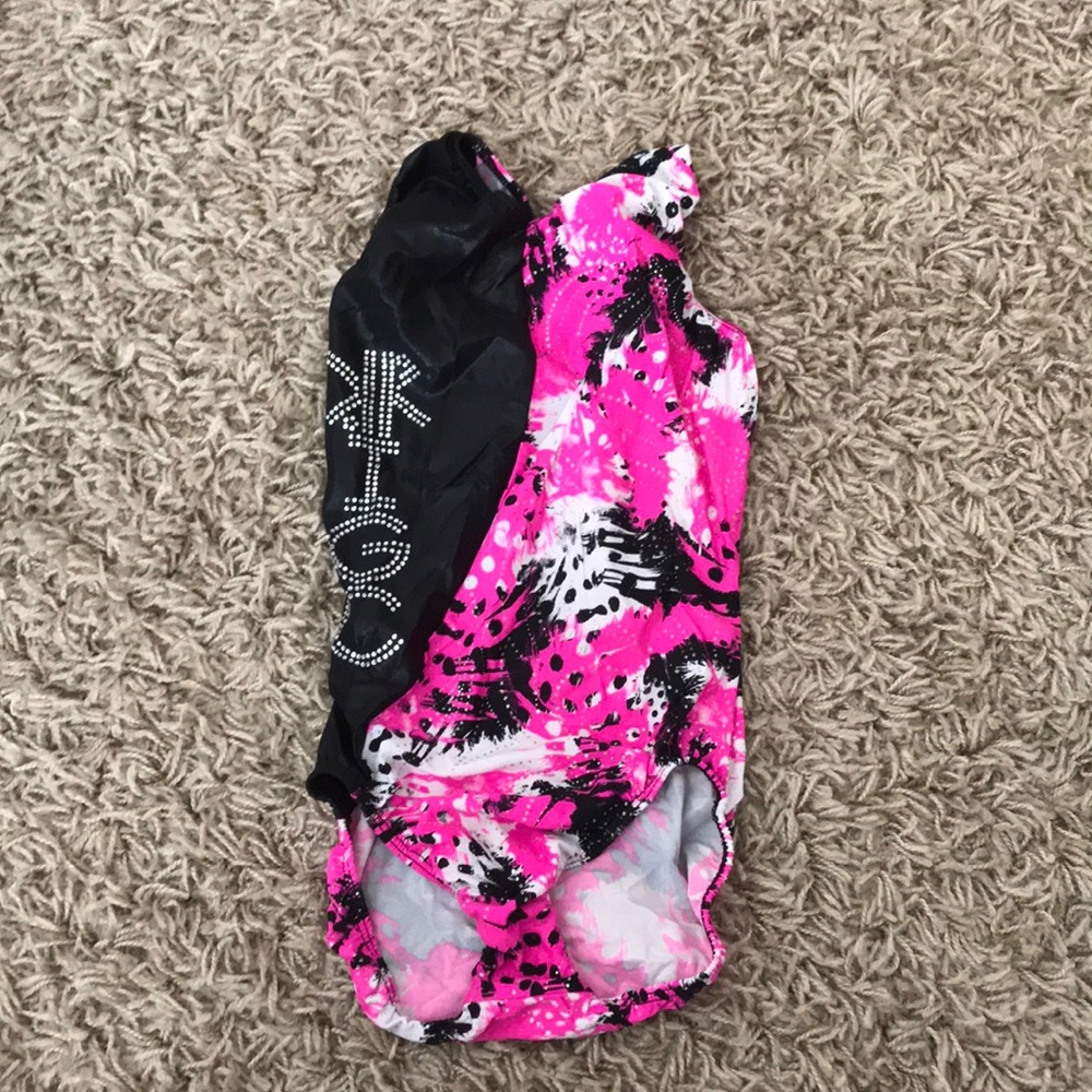Gymnastics leotard
